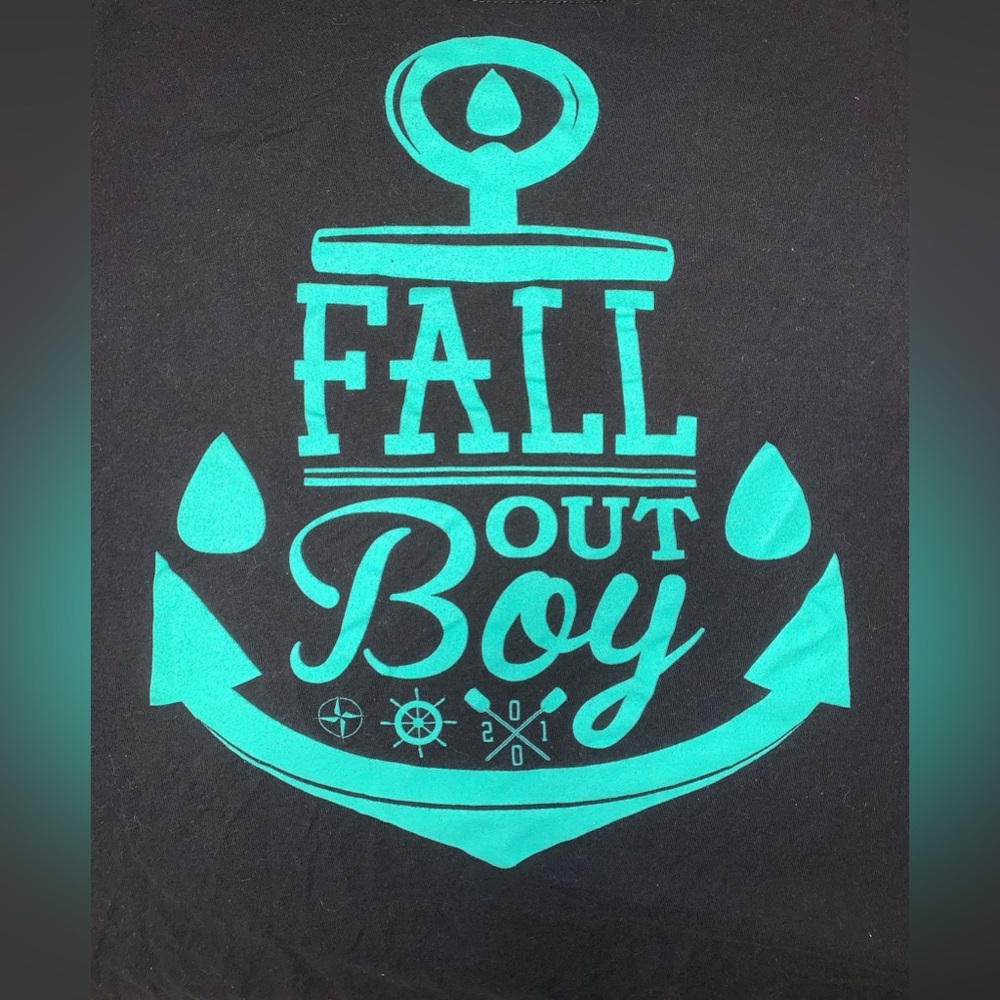 Fall Out Boy T-shirt - Picture 3 of 3